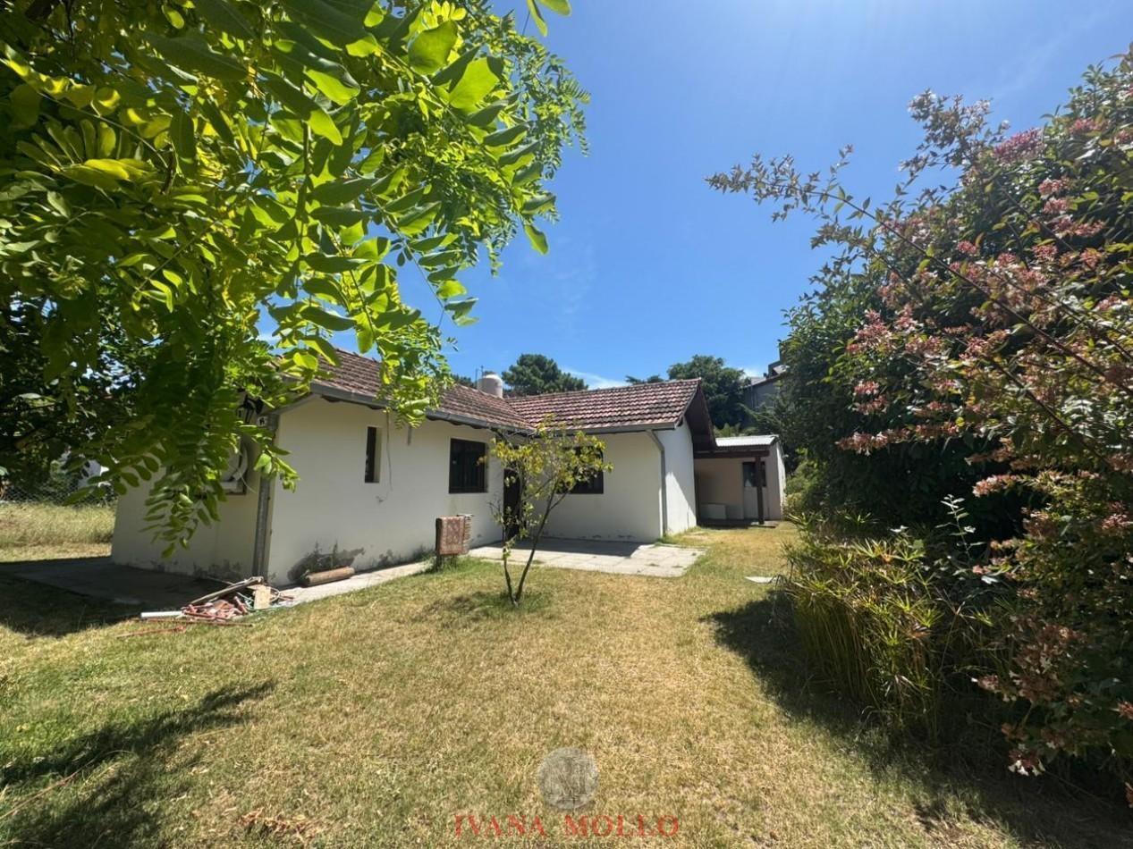 Foto de Casa en venta 2 ambientes sobre lote multifamiliar en Mar de Ostende, imagen 2