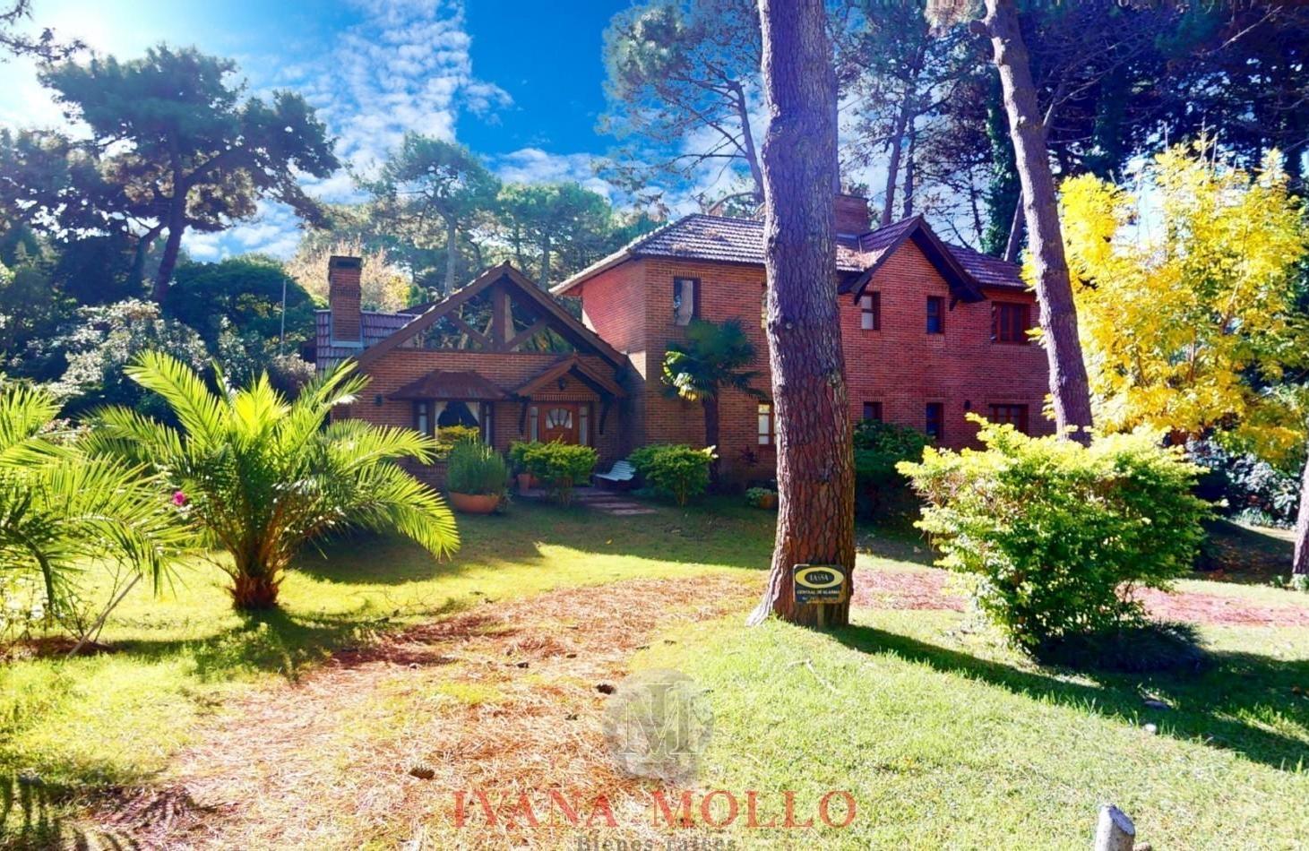 Foto de Casa- Chalet en venta 5 ambientes en Pinamar Norte, imagen 2