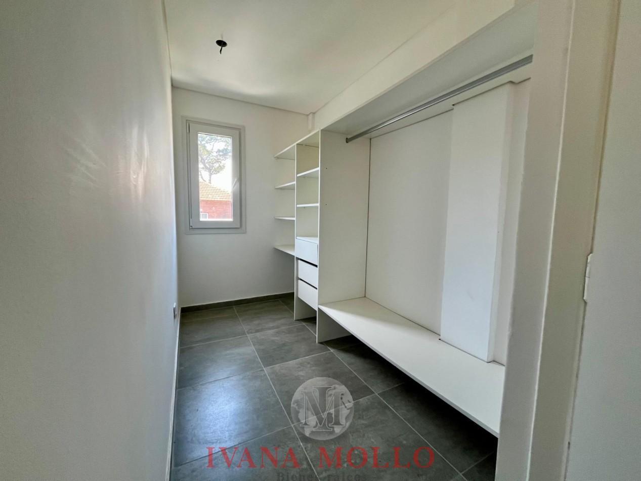 Foto de Duplex en venta 3 ambientes a estrenar en Pinamar Centro con cochera y, imagen 5
