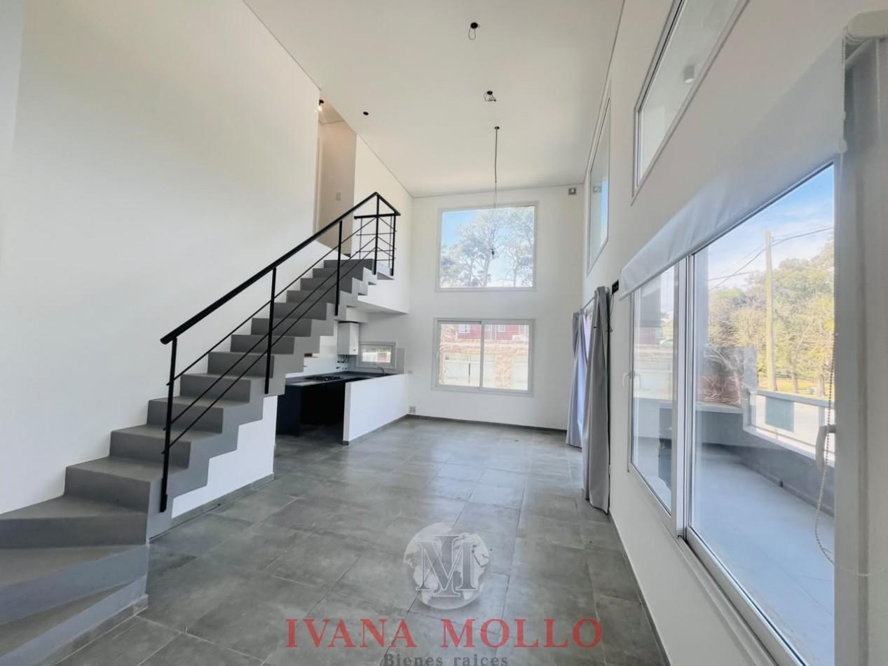 Foto de Duplex en venta 3 ambientes en Pinamar Centro con cochera y parrilla a, imagen 1