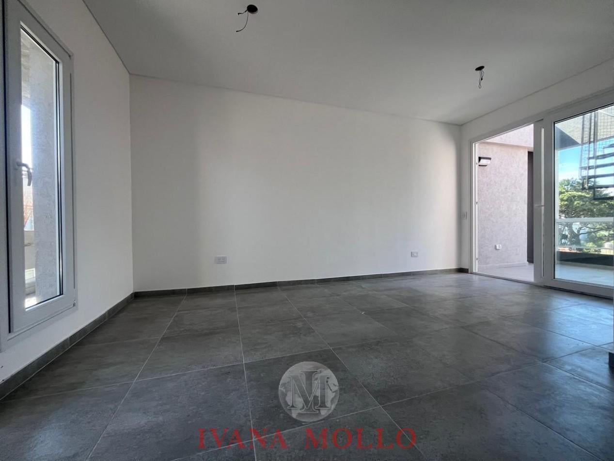 Foto de Departamento en venta 2 ambientes en Pinamar a estrenar con cochera, imagen 1