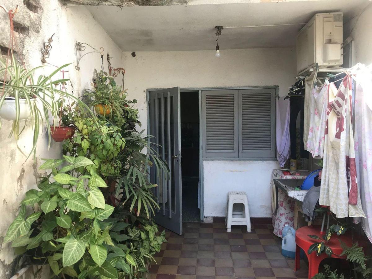 3 Departamentos y Galpón. Se Vende 3