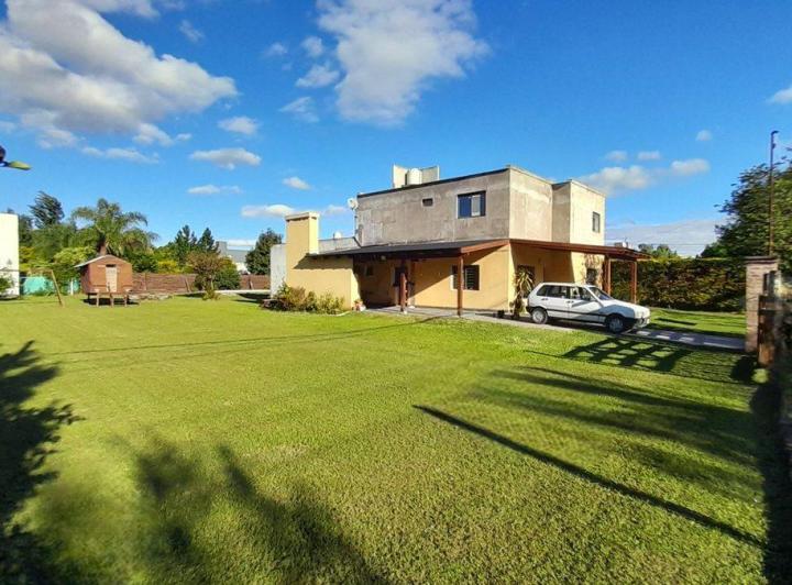 VENTA - CASA 4 DORMITORIOS - SAN JOSE DEL RINCON 3