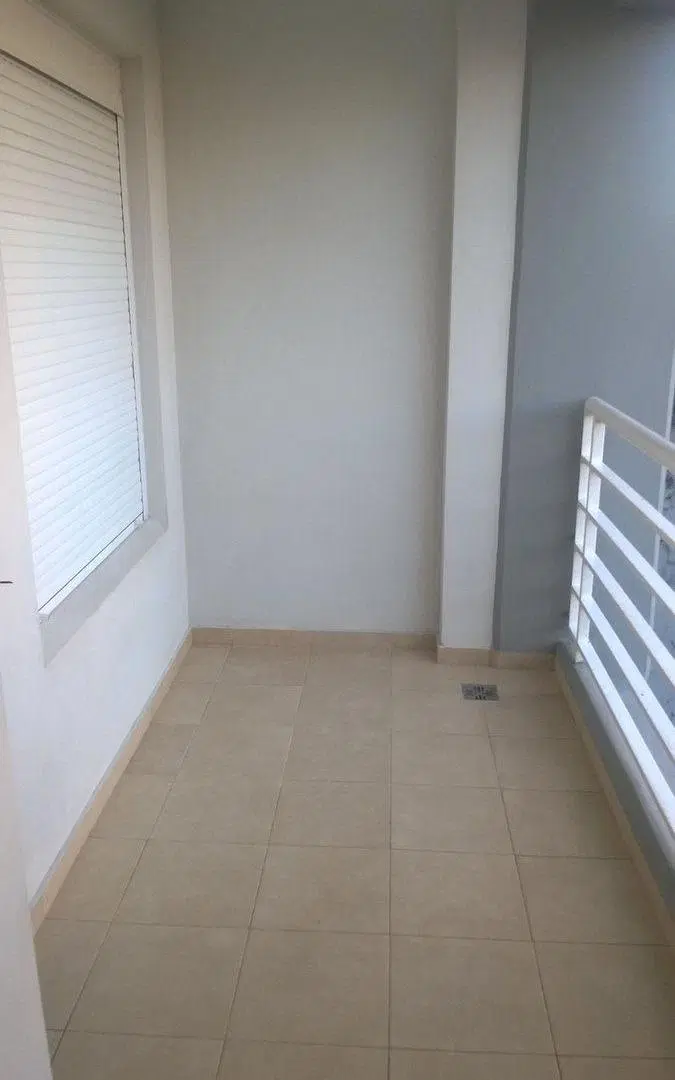 Se alquila departamento de 2 dormitorios y cochera 3