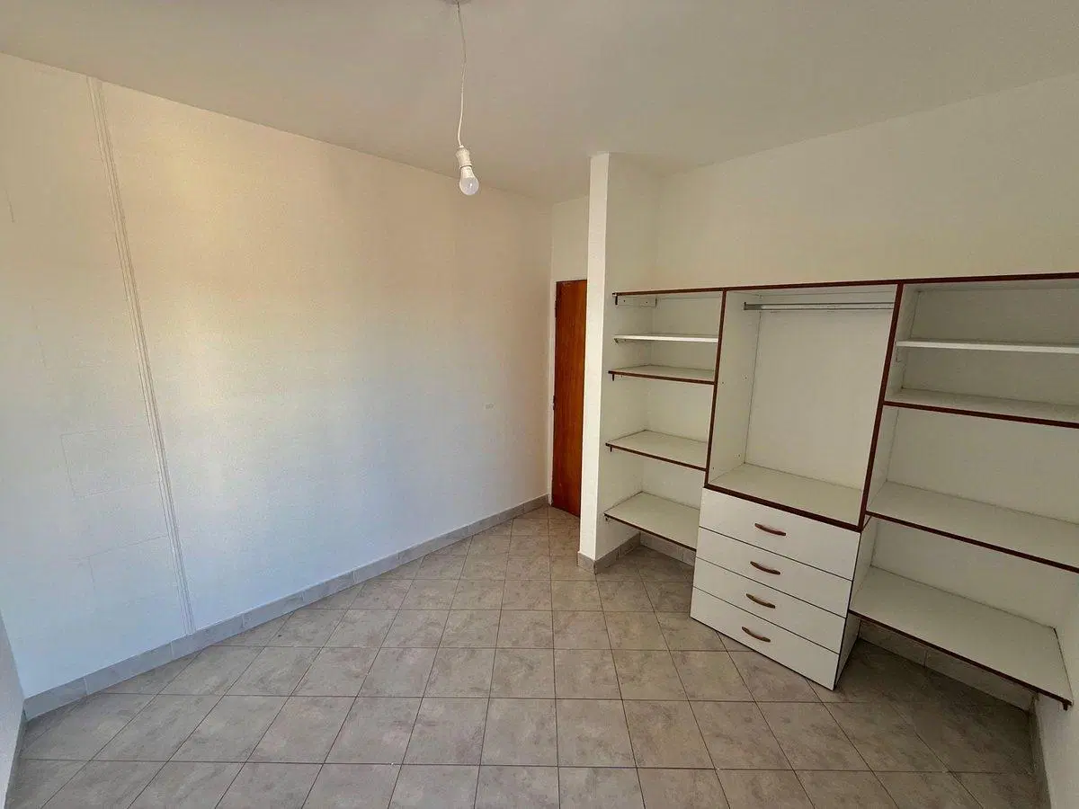 SE VENDE DPTO EN 1ER PISO 1 DOR SOBRE GRL PAZ 5400 2