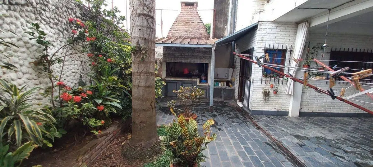 Gran Casa 8 ambientes, zona Parque Garay 4