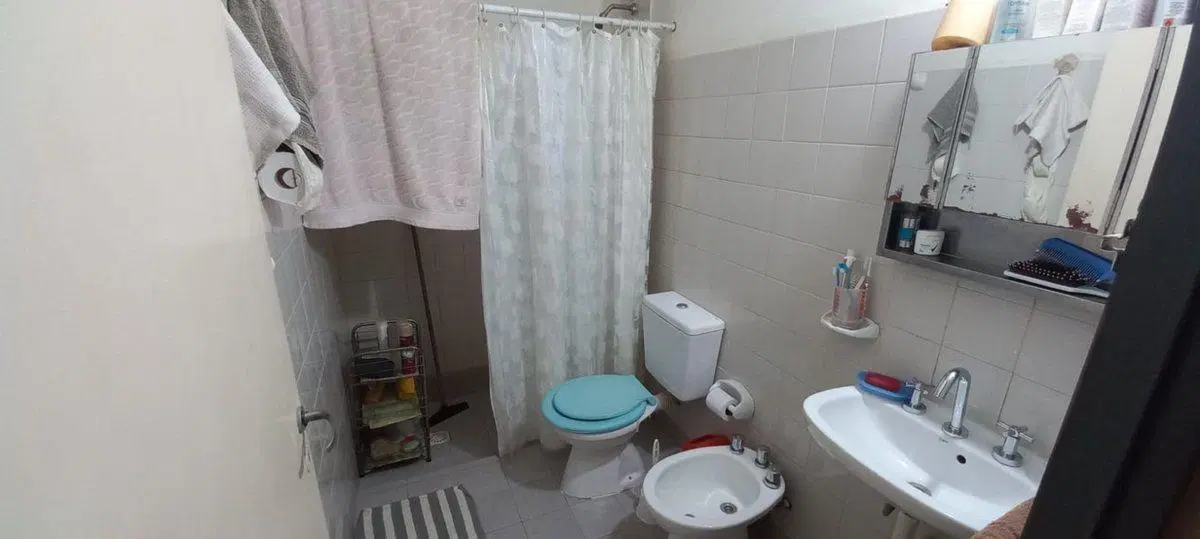 Casa Las Delicias, 2 dorm. 5 ambientes, cochera 3
