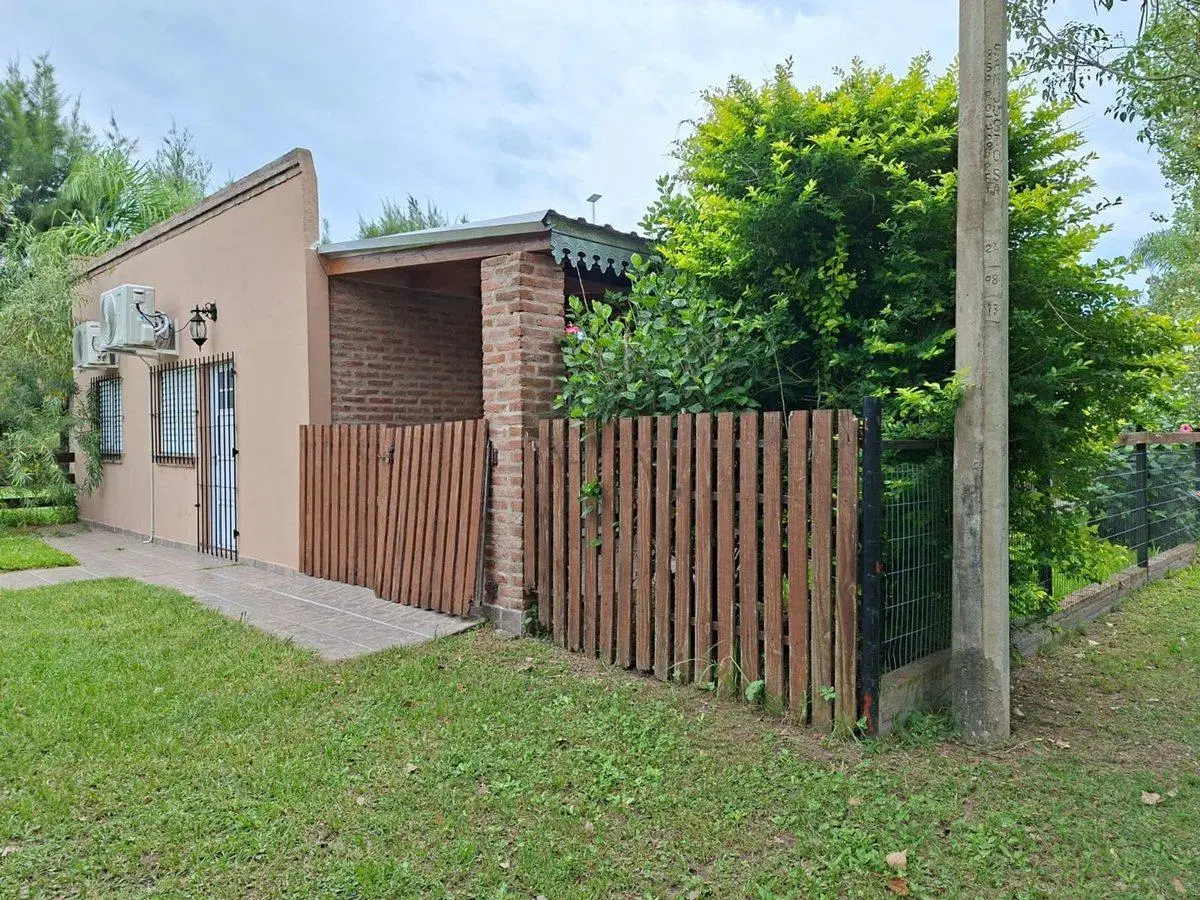 Casa en Caima, 2 dorm, quincho, pileta, bajada río 3
