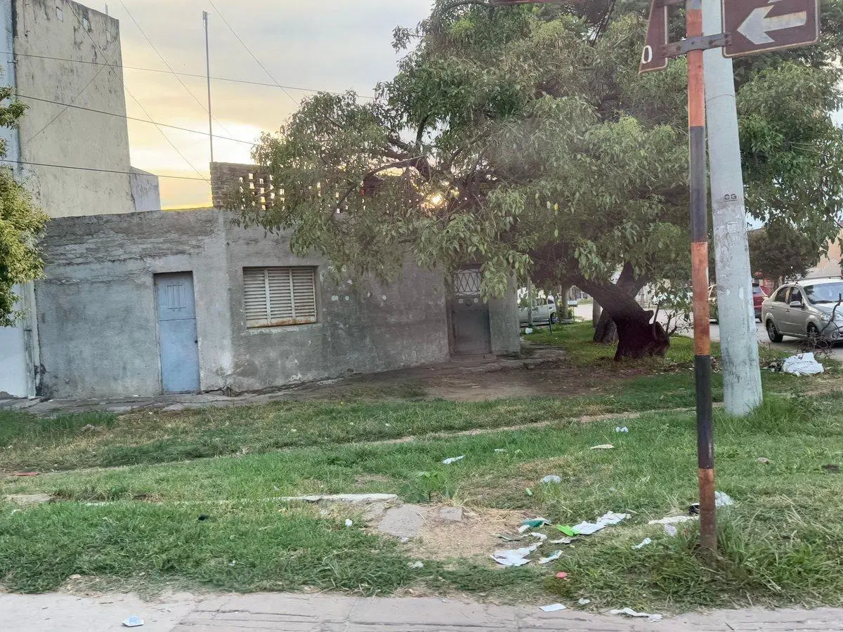 Venta casa sobre avenida 2