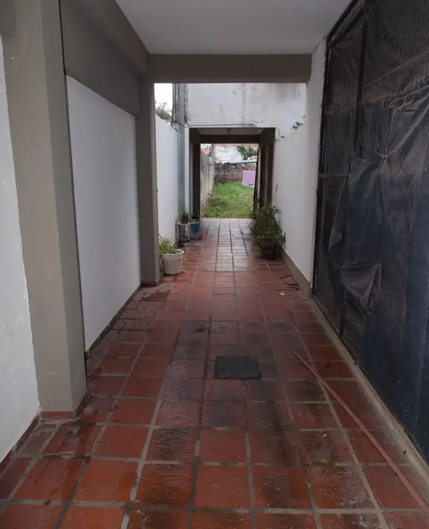 TERRENO INTERNO Y COCHERA EN BARRIO ROMA 3