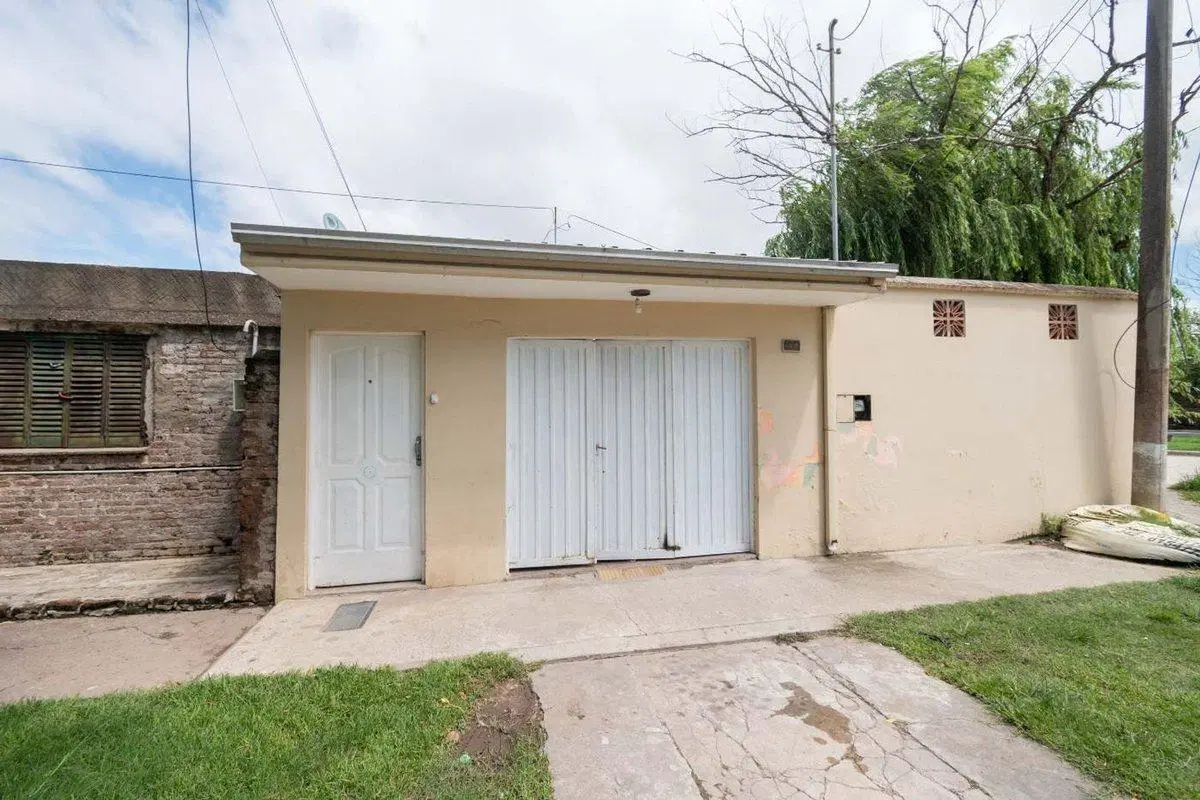 Se venden 2 propiedades en 1, en Santa Fe 2