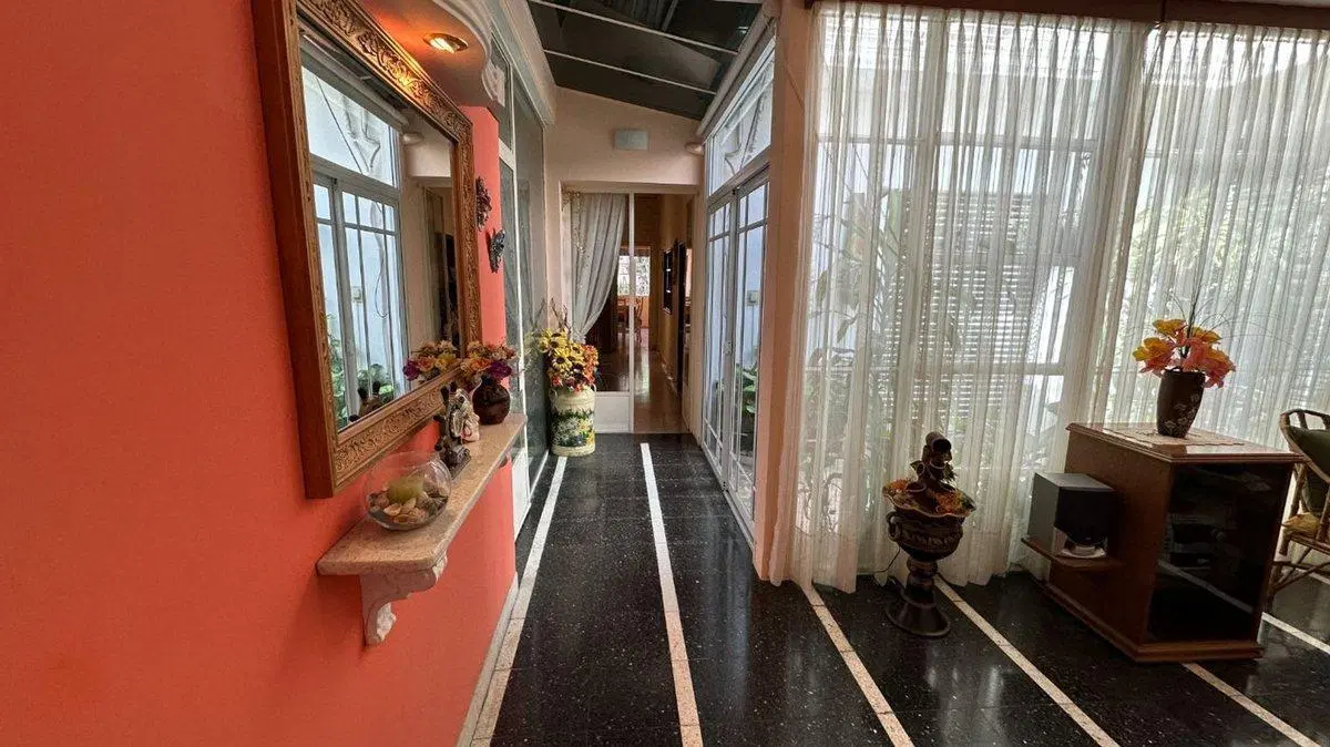 Casa 2/3 Dorm-Pileta-Cochera barrio Sur 4