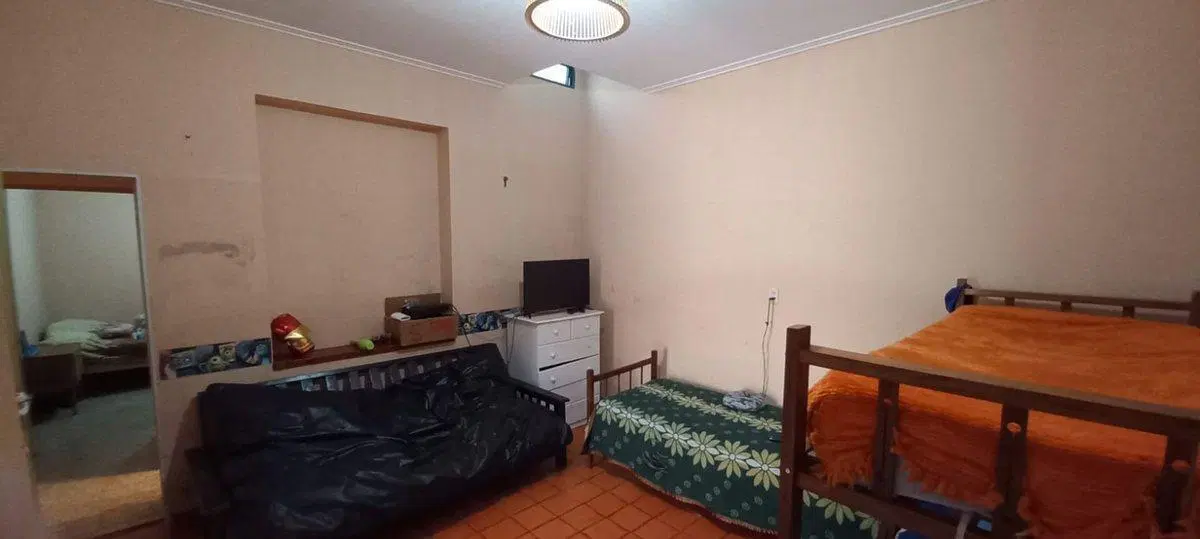 Casa 3 Dorm, 2 Cocheras, Patio, Alvear 7300 2