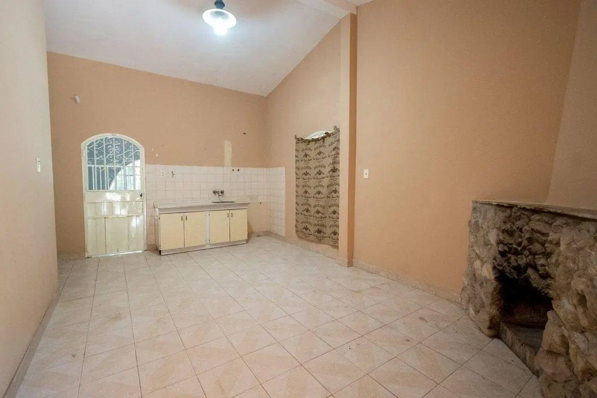 SE VENDE CASA QUINTA 2 DORM Y PILETA EN LAS PALTAS 3