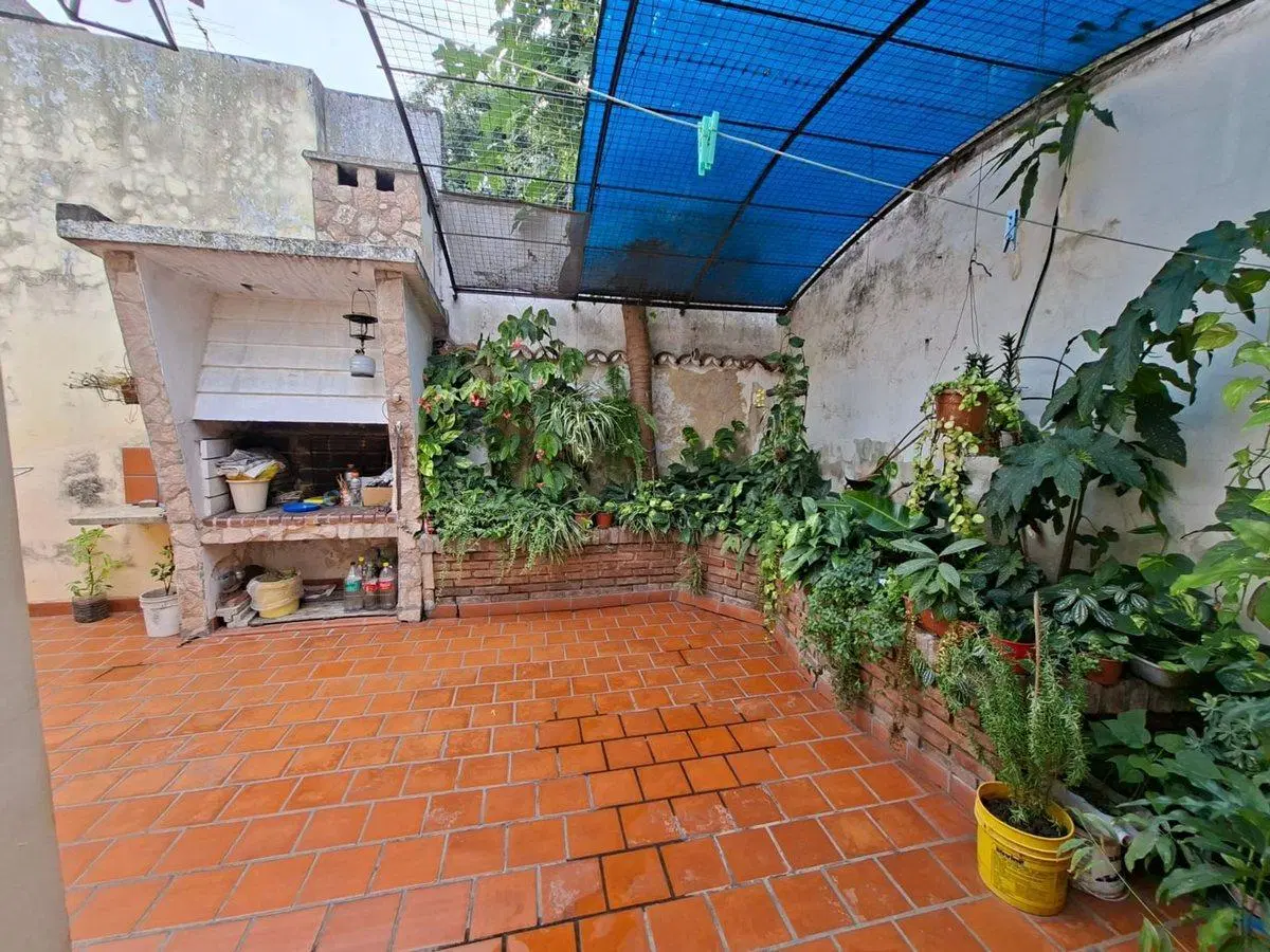 Casa con depto en PA, 2 Dorm c/u, cochera, patio 5