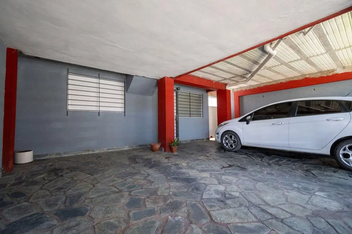 Casa en venta  4 dormitorios 3