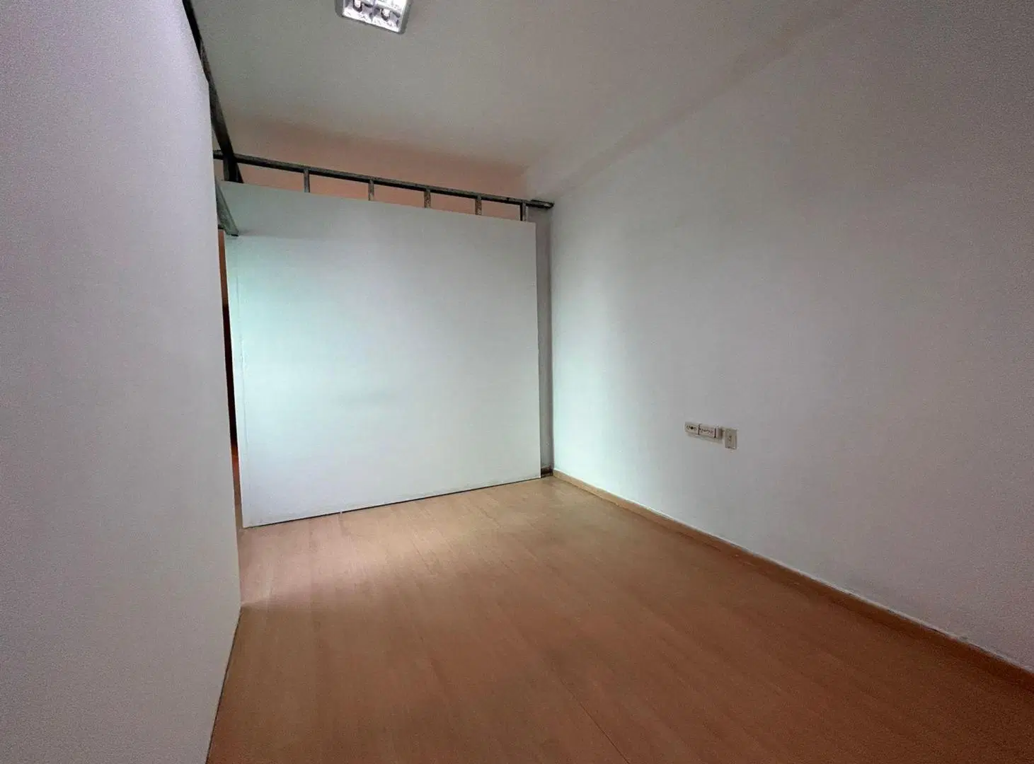 Alquiler oficina céntrica en Primer Piso. 2