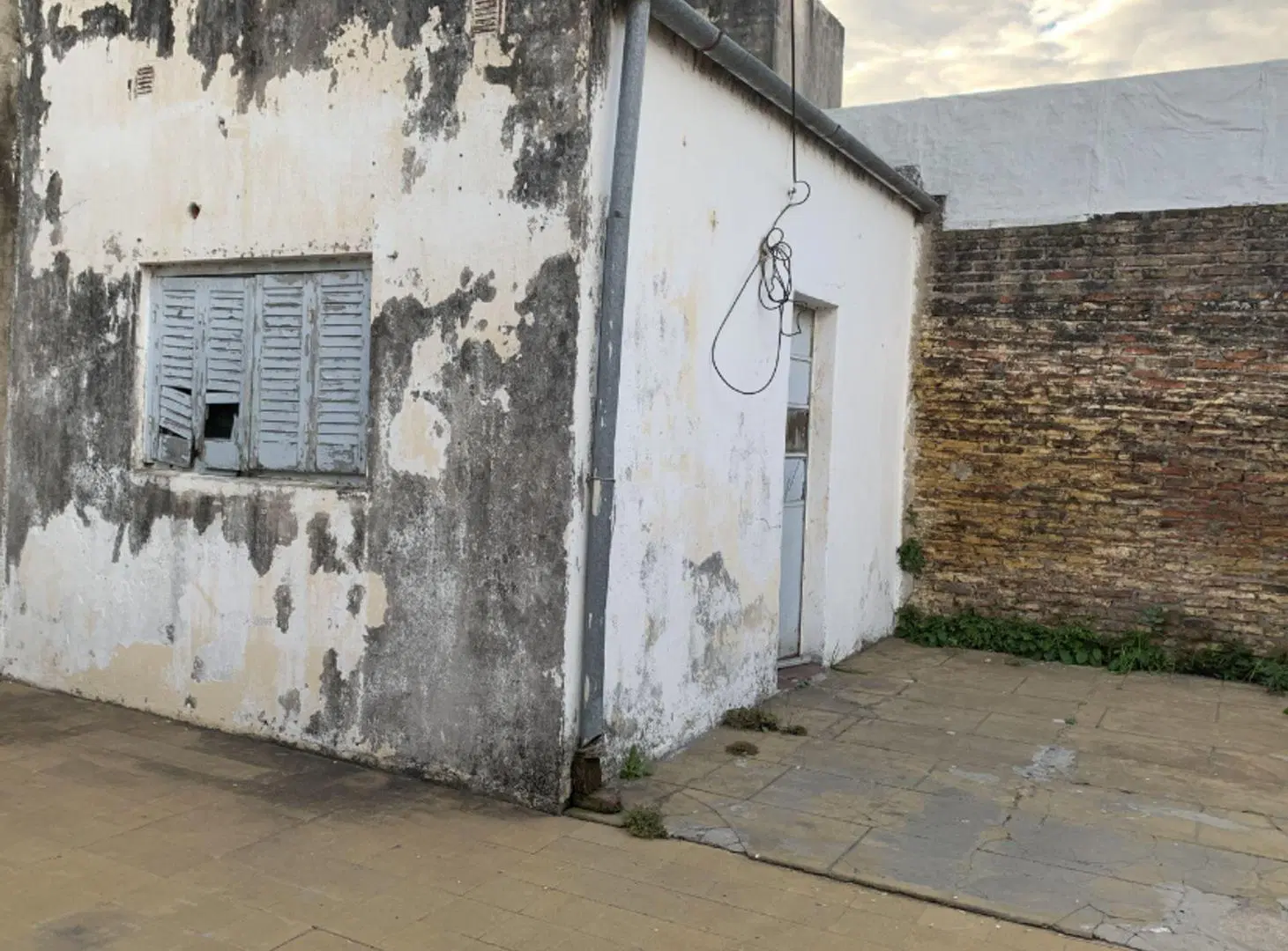 Casa barrio Sargento Cabral (gran potencial) 5