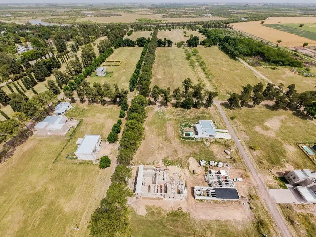 EXCELENTE LOTE COUNTRY LOS MOLINOS 4