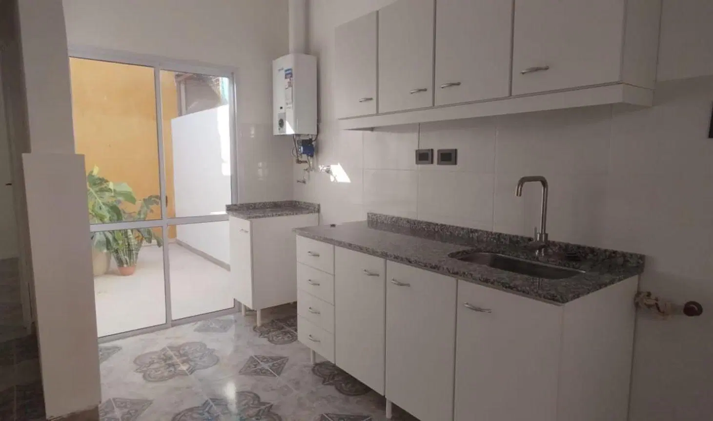 Dpto. 1 dorm. PB con patio 2