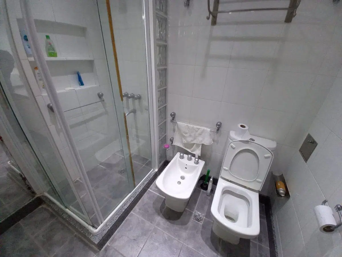 REMAX vende Casa de Categoria. Excelente ubicación 2