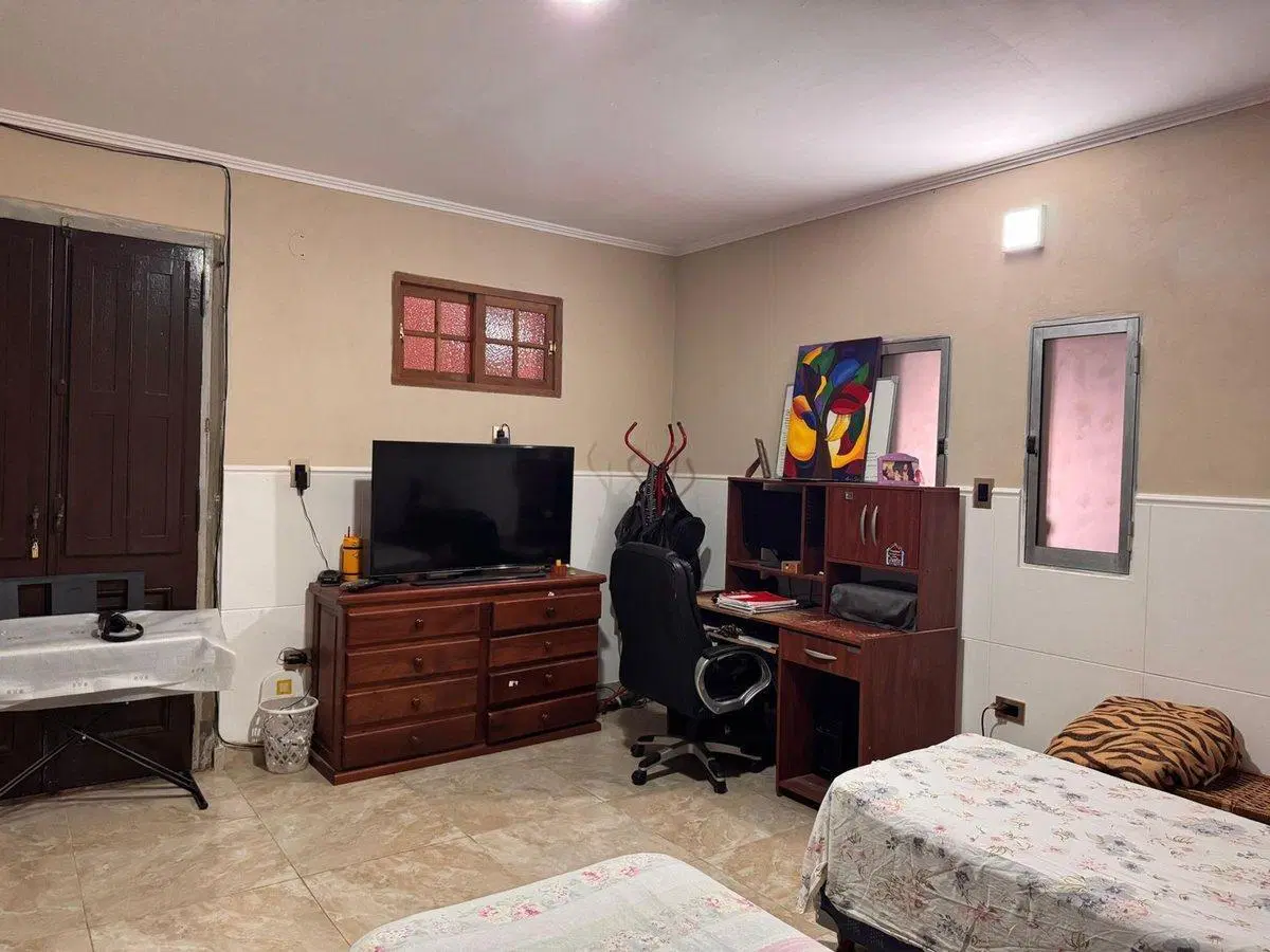 CASA 6 AMBIENTES 280m² PILETA+QUINCHO MARIA SELVA 8