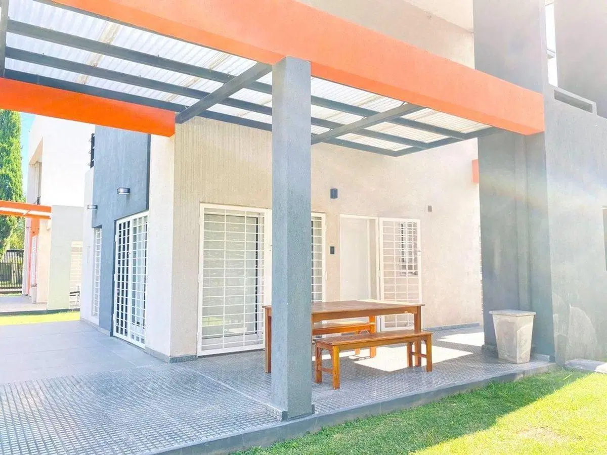 Complejo de Cabañas con Salon de Fiestas 4