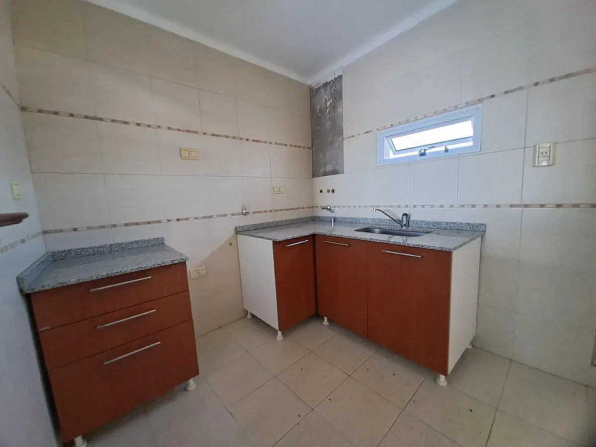 Alquiler Depto Duplex 2 dormitorios e/ Boulevares 5
