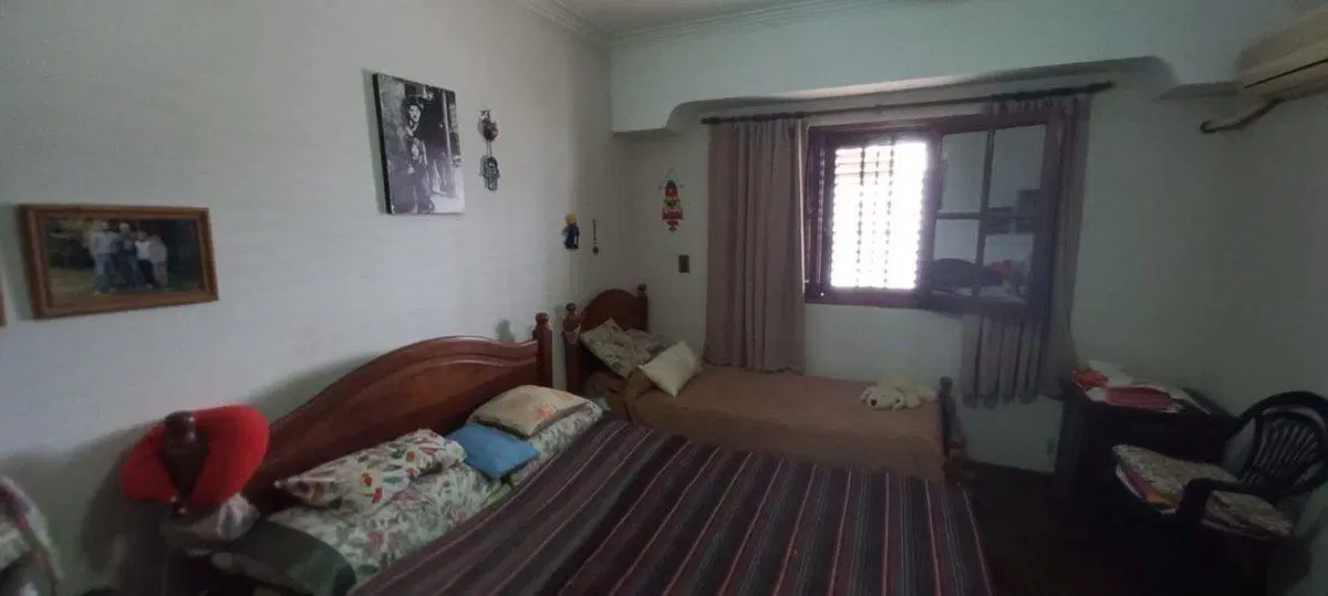 Gran Casa 8 ambientes, zona Parque Garay 3