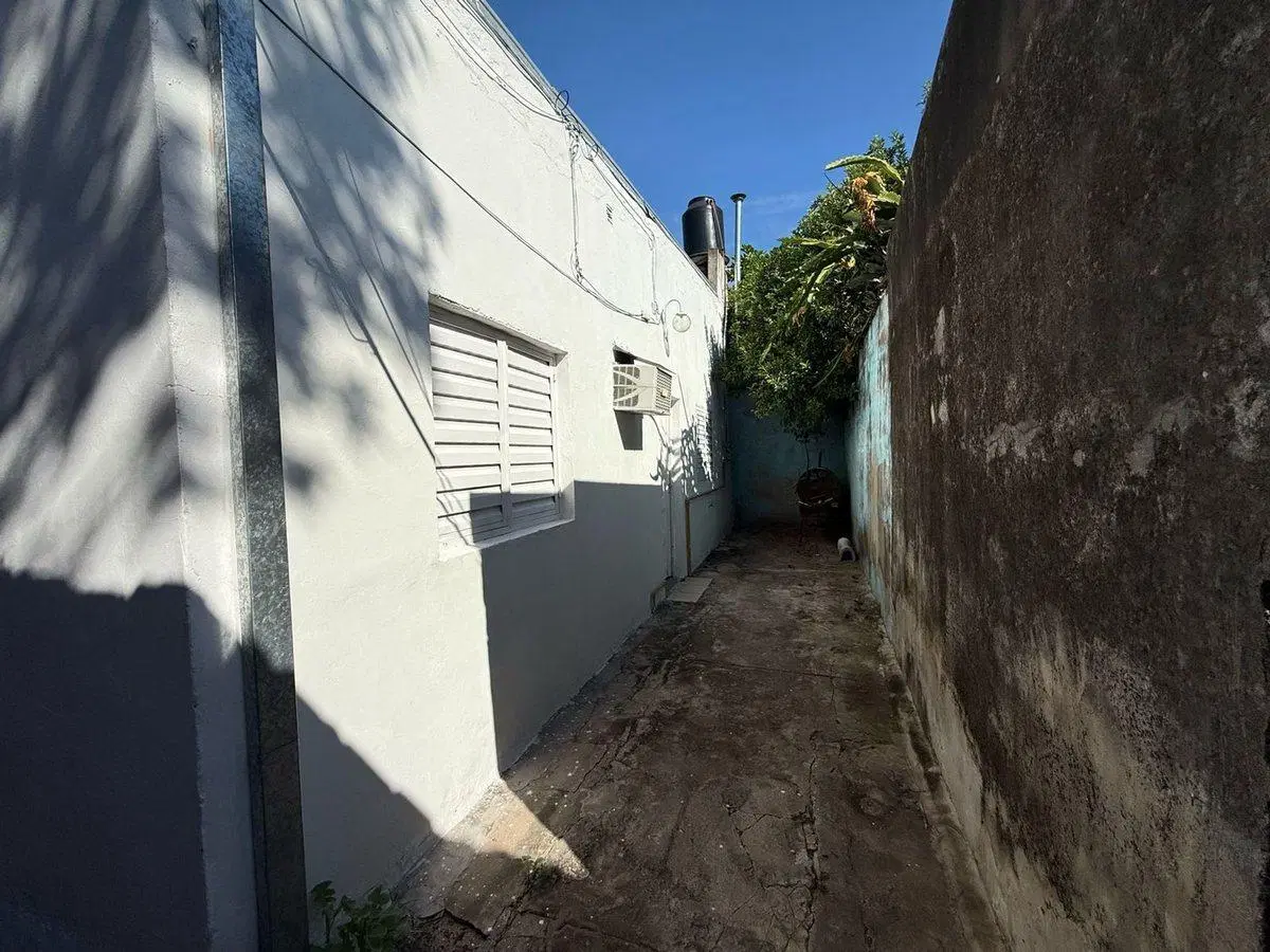 Se vende Interno único en Barrio Fomento. 2