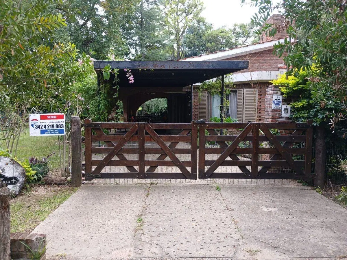 REMAX VENDE CASA EN COUNTRY LOS MOLINOS 2