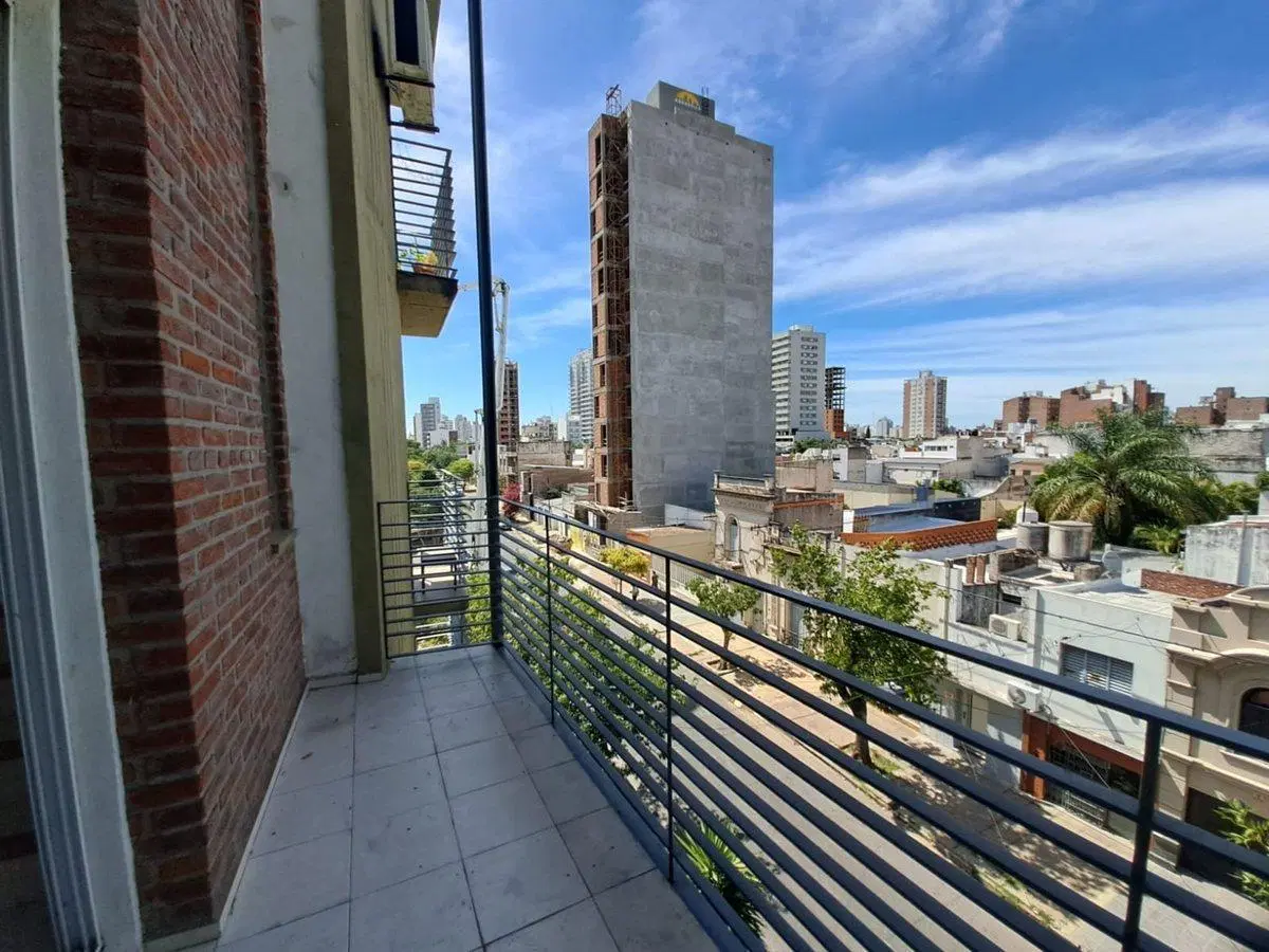 Venta Depto Duplex 2 dormitorios entre Boulevares 2