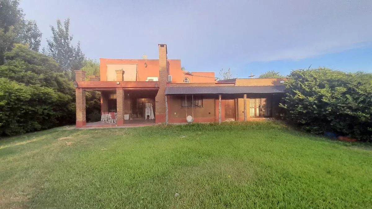 VENTA - CASA 2/3 DORMITORIOS - VILLA CALIFORNIA 2