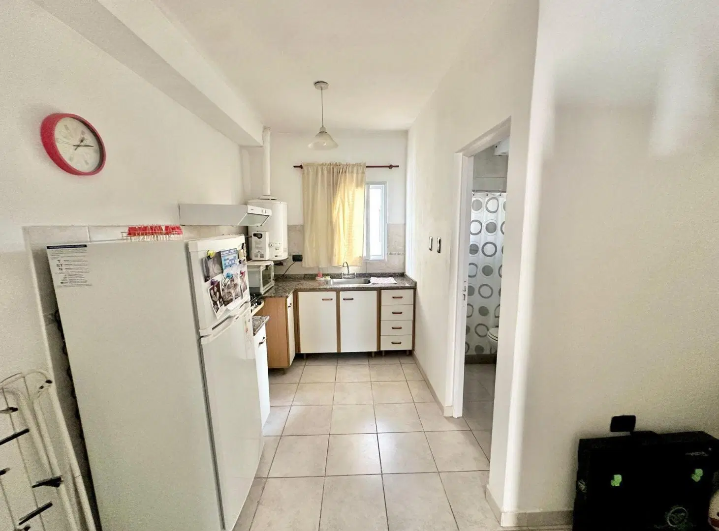 SE VENDE MONOAMBIENTE AL FRENTE SOBRE GRL PAZ 5400 2