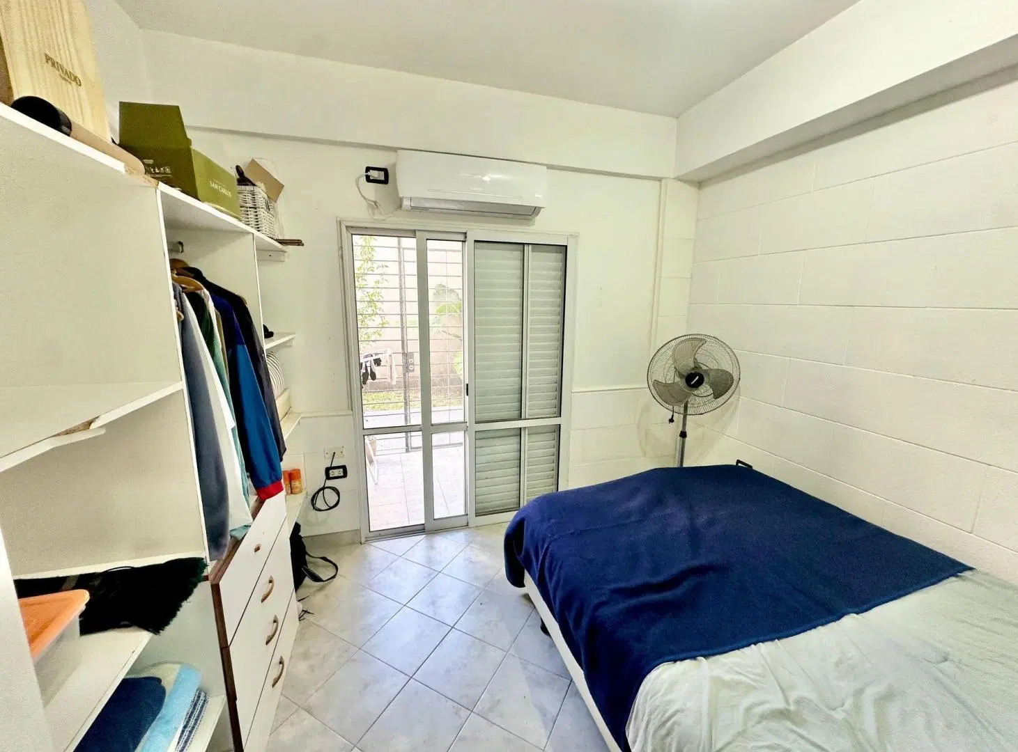 SE VENDE DEPTO 1 DORM EN PB CON PATIO GRL PAZ 5400 3
