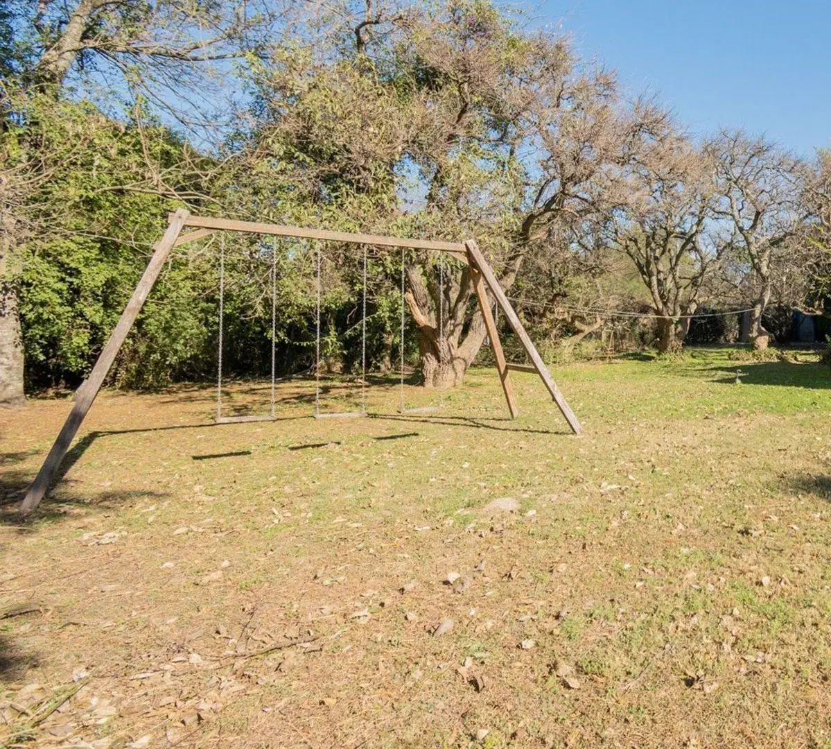 Terreno 1.000 mts2 parquizado Villa California 2