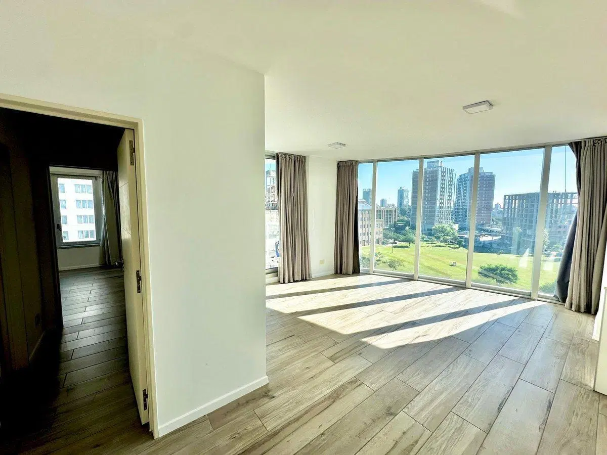 SE VENDE AMARRAS CENTER TORRE I PISO 6 1DOR/COCHER 2
