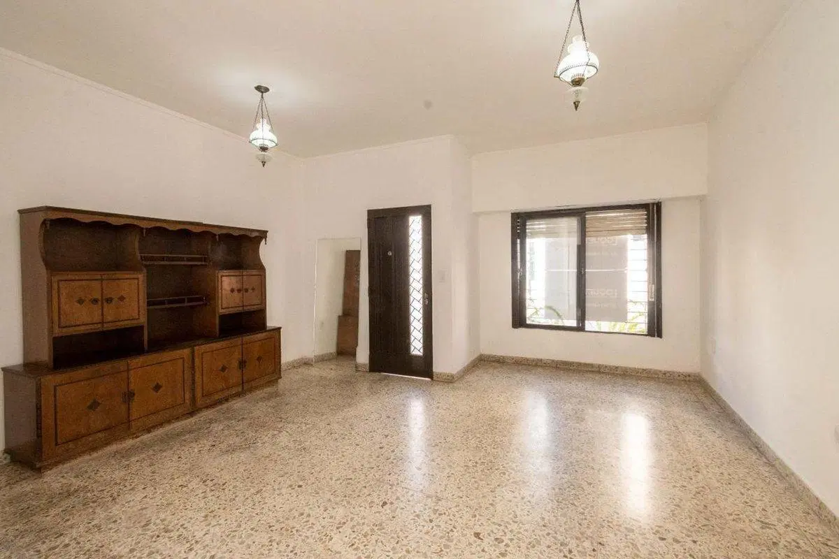 Casa en venta – Microcentro. Apta crédito. 8