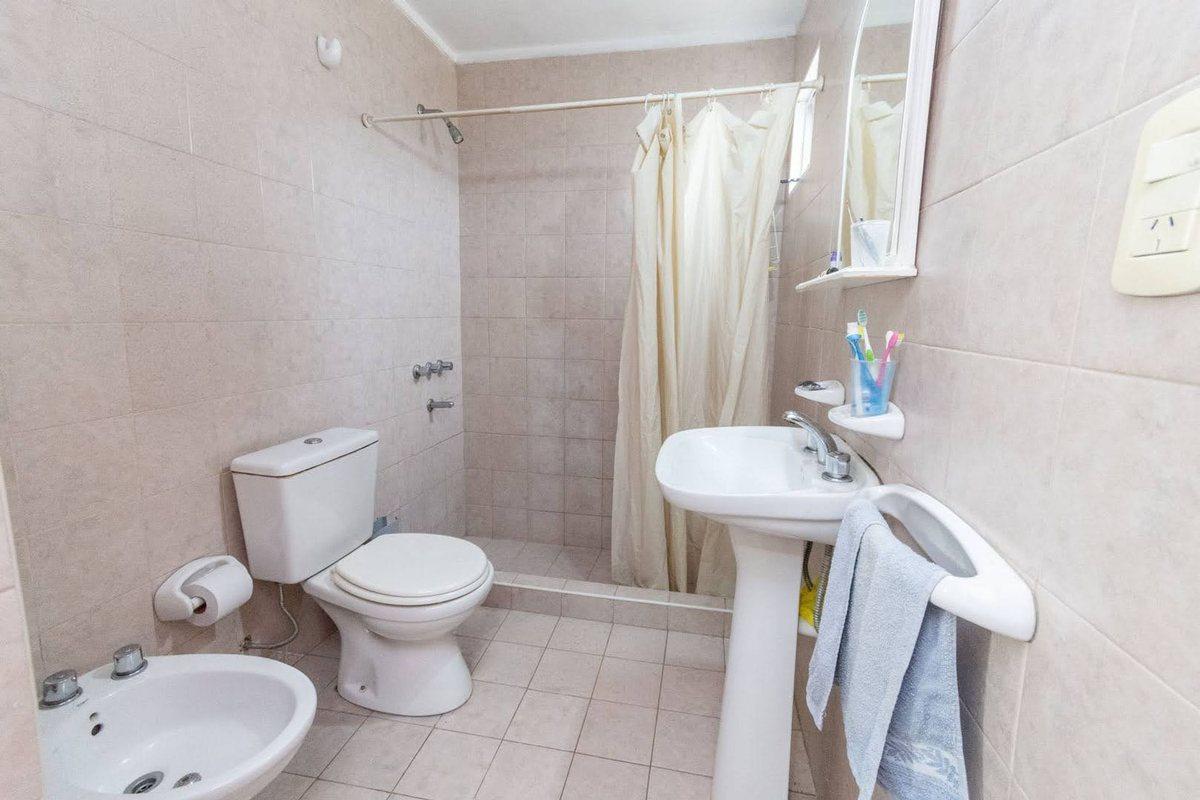 Foto de DEPARTAMENTO EN VENTA 1 DOR AL FRENTE CON BALCON, imagen 5