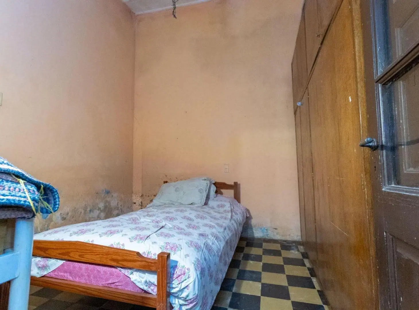 Casa a la venta a mt de Av. López y Planes 8
