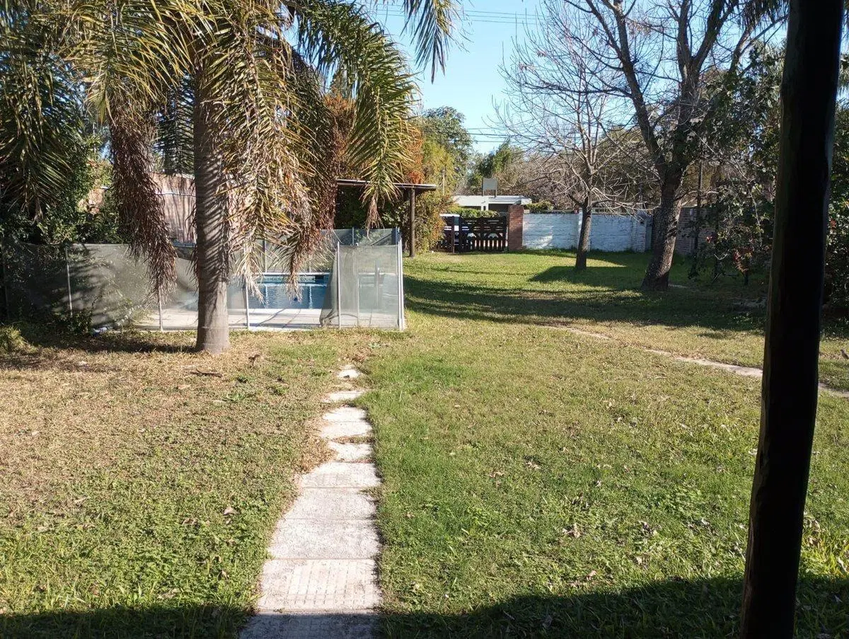 Quinta de amplias dimensiones en A° Leyes 5