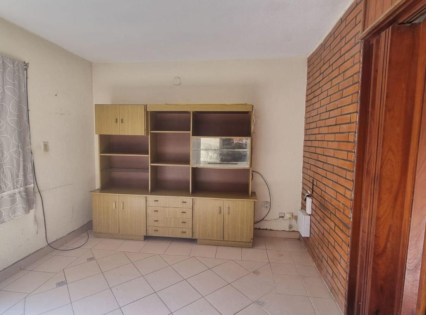 Foto de VENTA Casa 4 dormitorios- B° El Pozo - OPORTUNIDAD, imagen 4