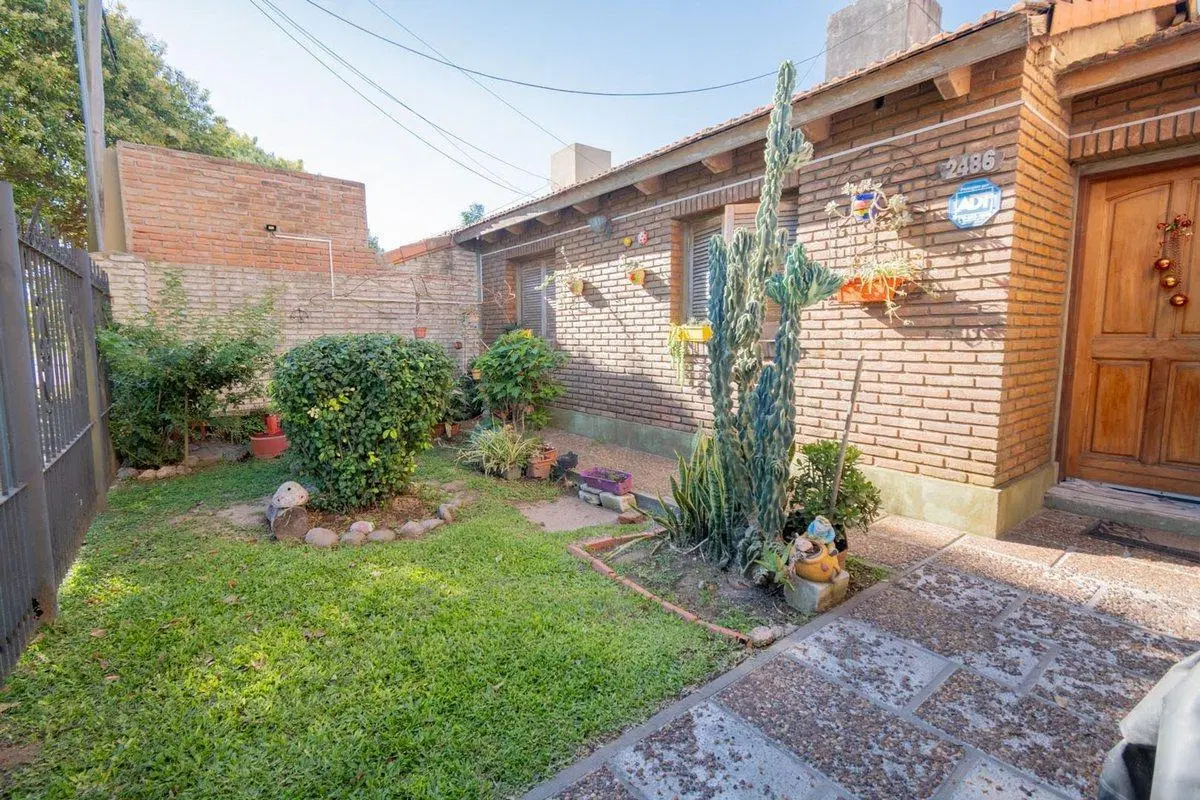 Casa en venta - 3 dormitorios - Ledesco del valle. 5