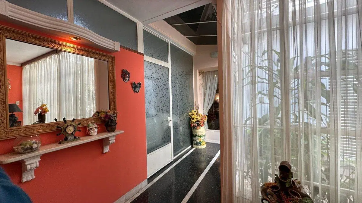 Casa 2/3 Dorm-Pileta-Cochera barrio Sur 4