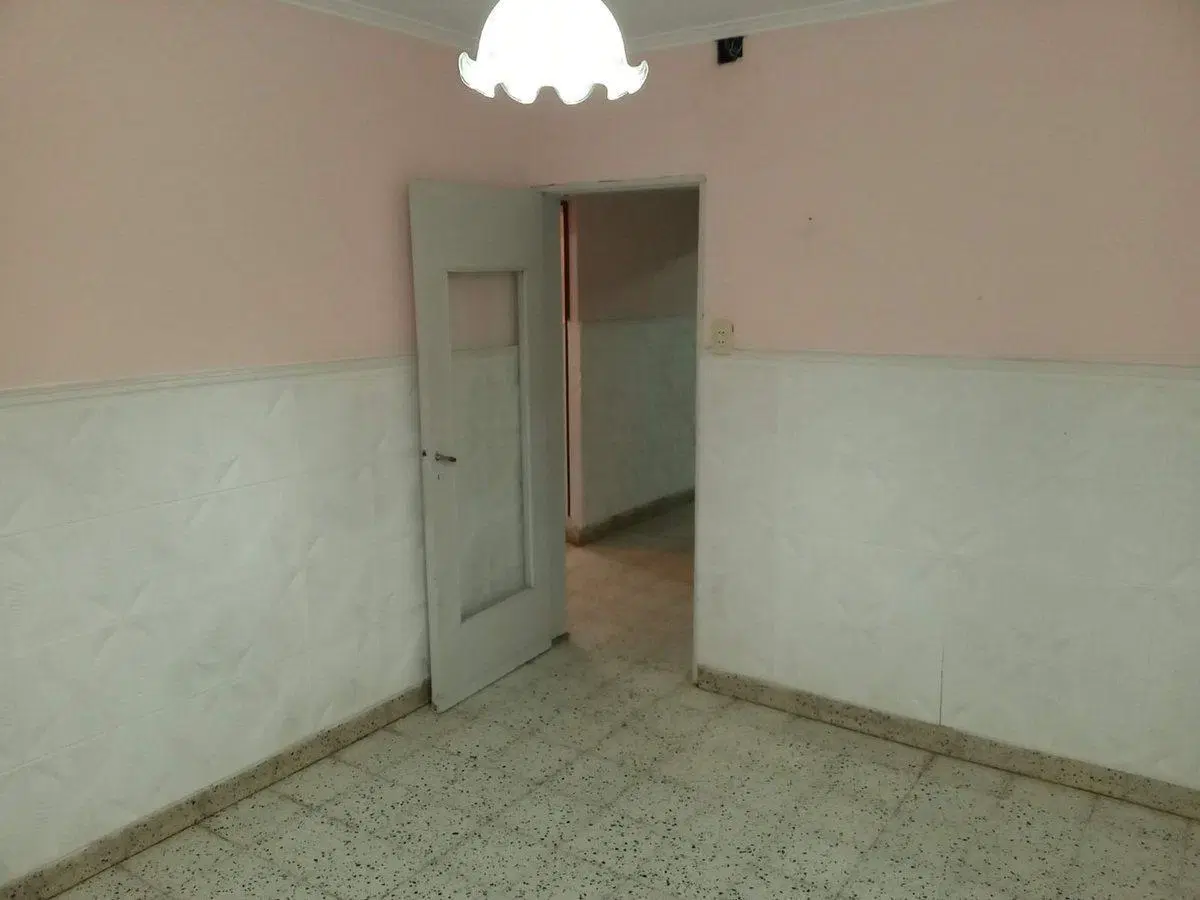 Casa de 5 ambientes, cochera, Peñaloza al 7100 8