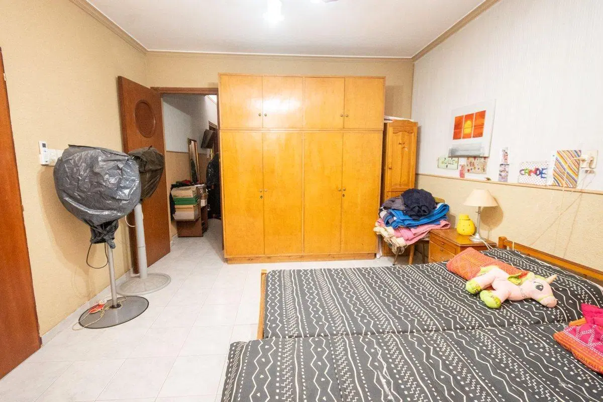 Casa amplia en venta con departamento interno 3