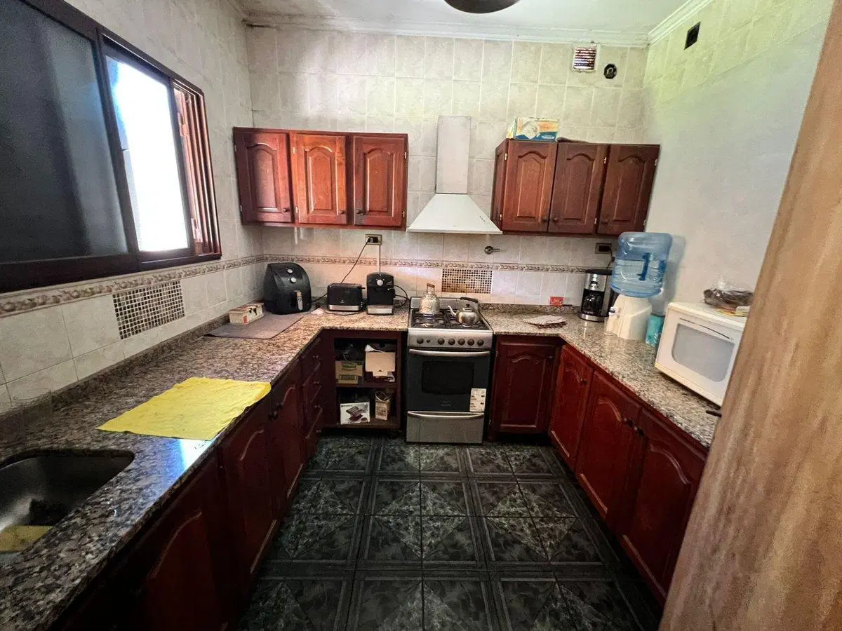 CASA 6 AMBIENTES 280m² PILETA+QUINCHO MARIA SELVA 3
