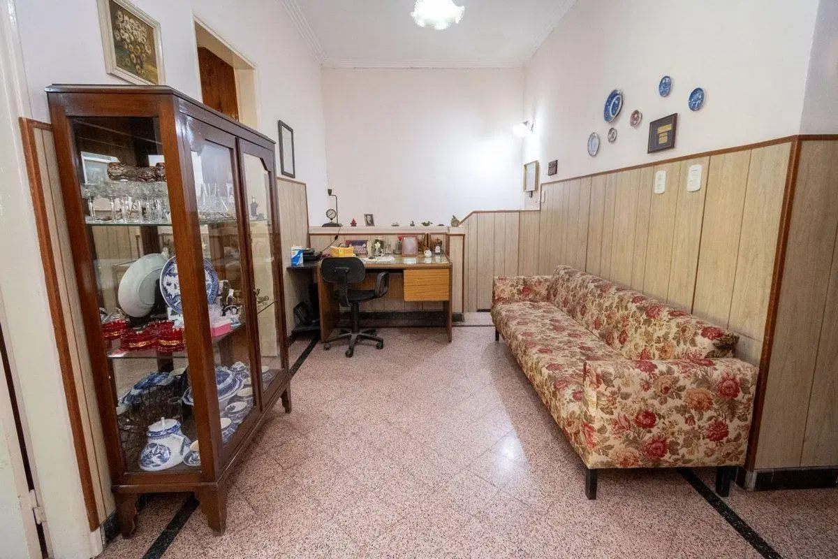 CASA EN PLANTA ALTA DE 2/3 DORMITORIOS Y COCHERA 5