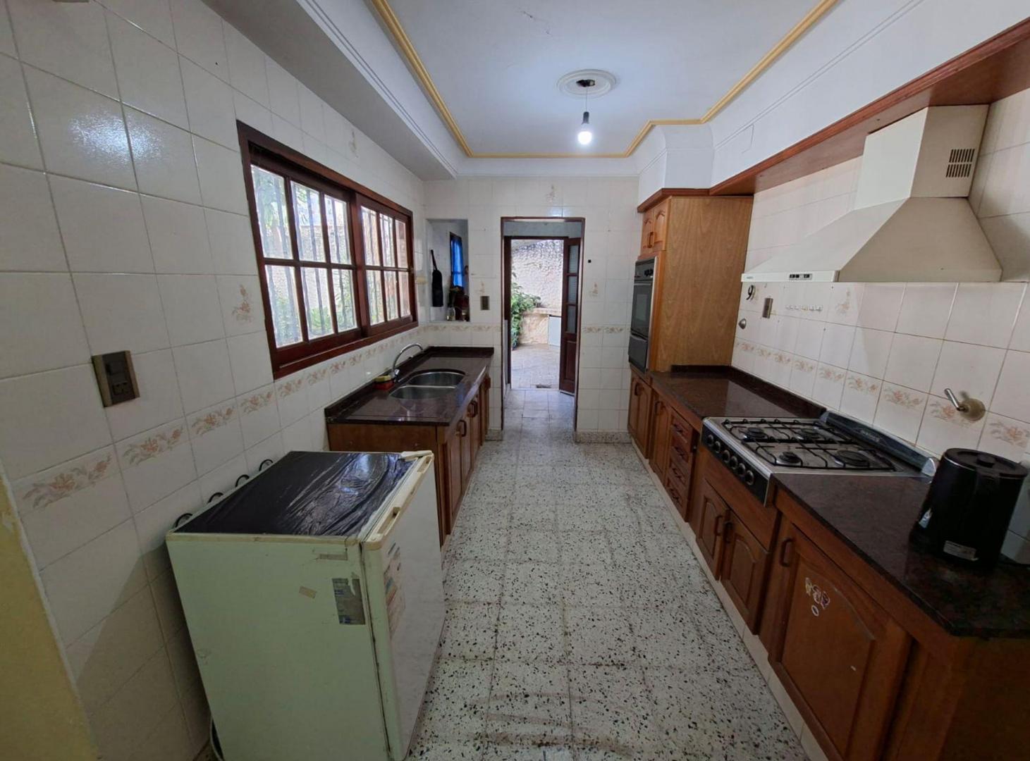 Foto de Gran Casa 8 ambientes, zona Parque Garay, imagen 4