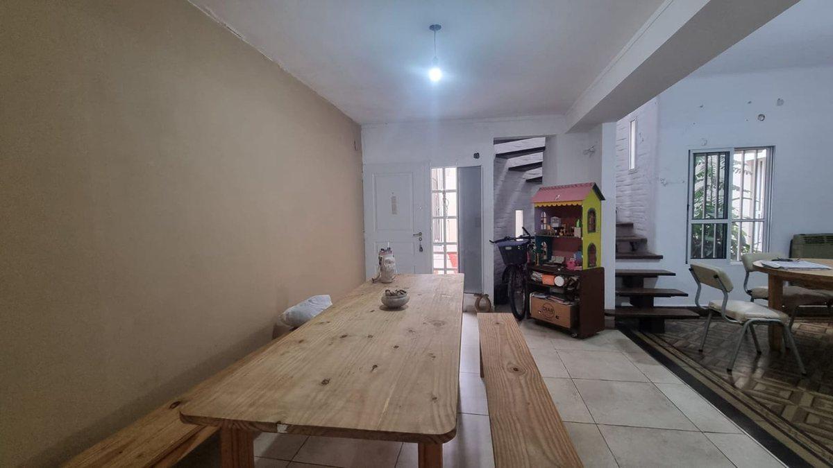 Foto de Venta casa 3 dormitorios S. Carril a mts Gral Paz, imagen 2